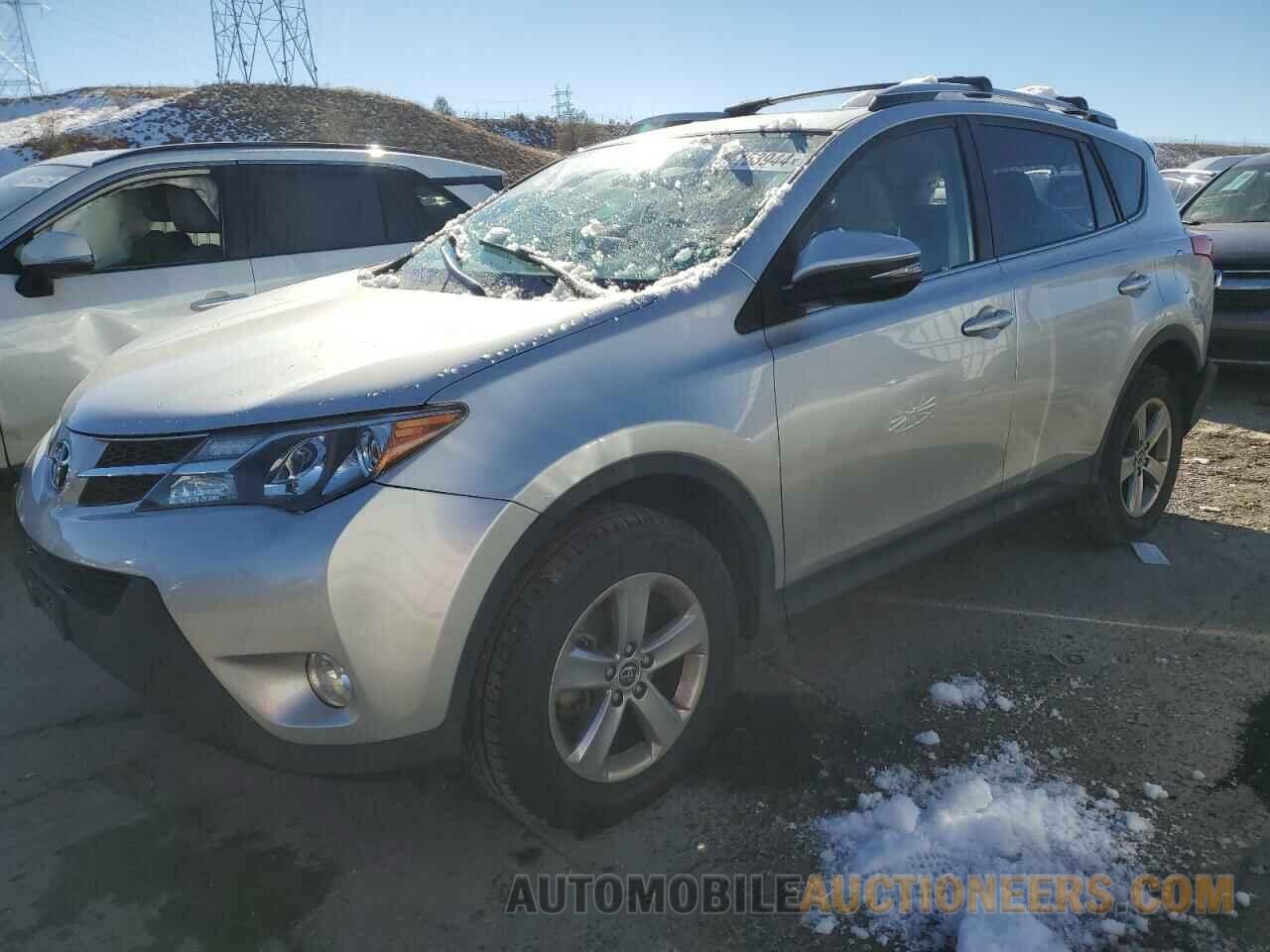 JTMRFREV4FJ045153 TOYOTA RAV4 2015