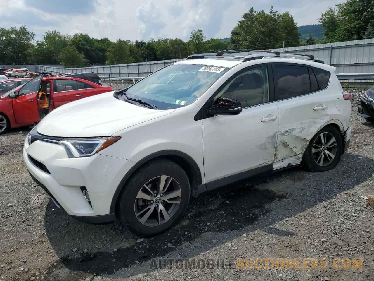 JTMRFREV4GJ093995 TOYOTA RAV4 2016