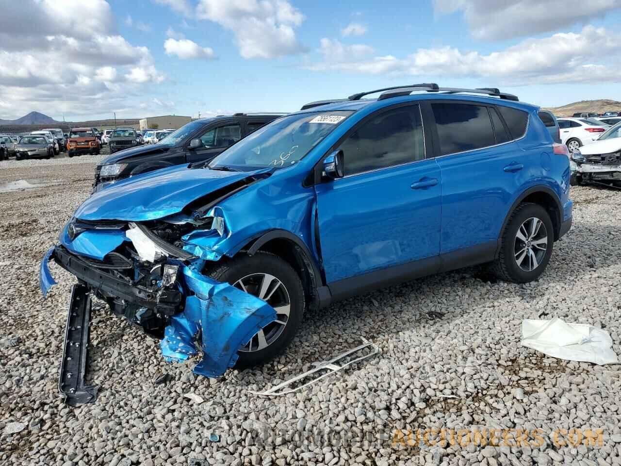 JTMRFREV4HD203749 TOYOTA RAV4 2017