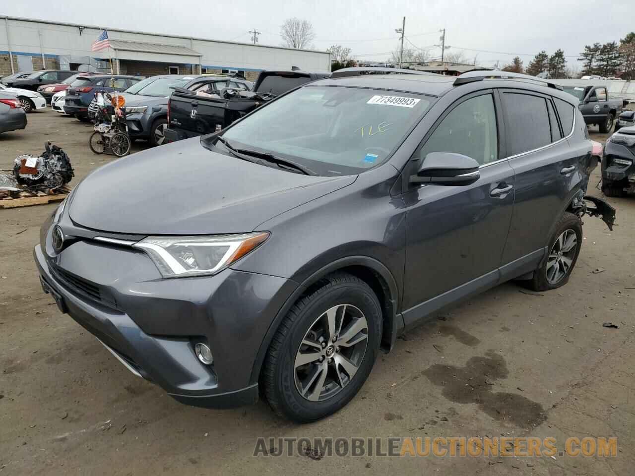 JTMRFREV4HD210202 TOYOTA RAV4 2017