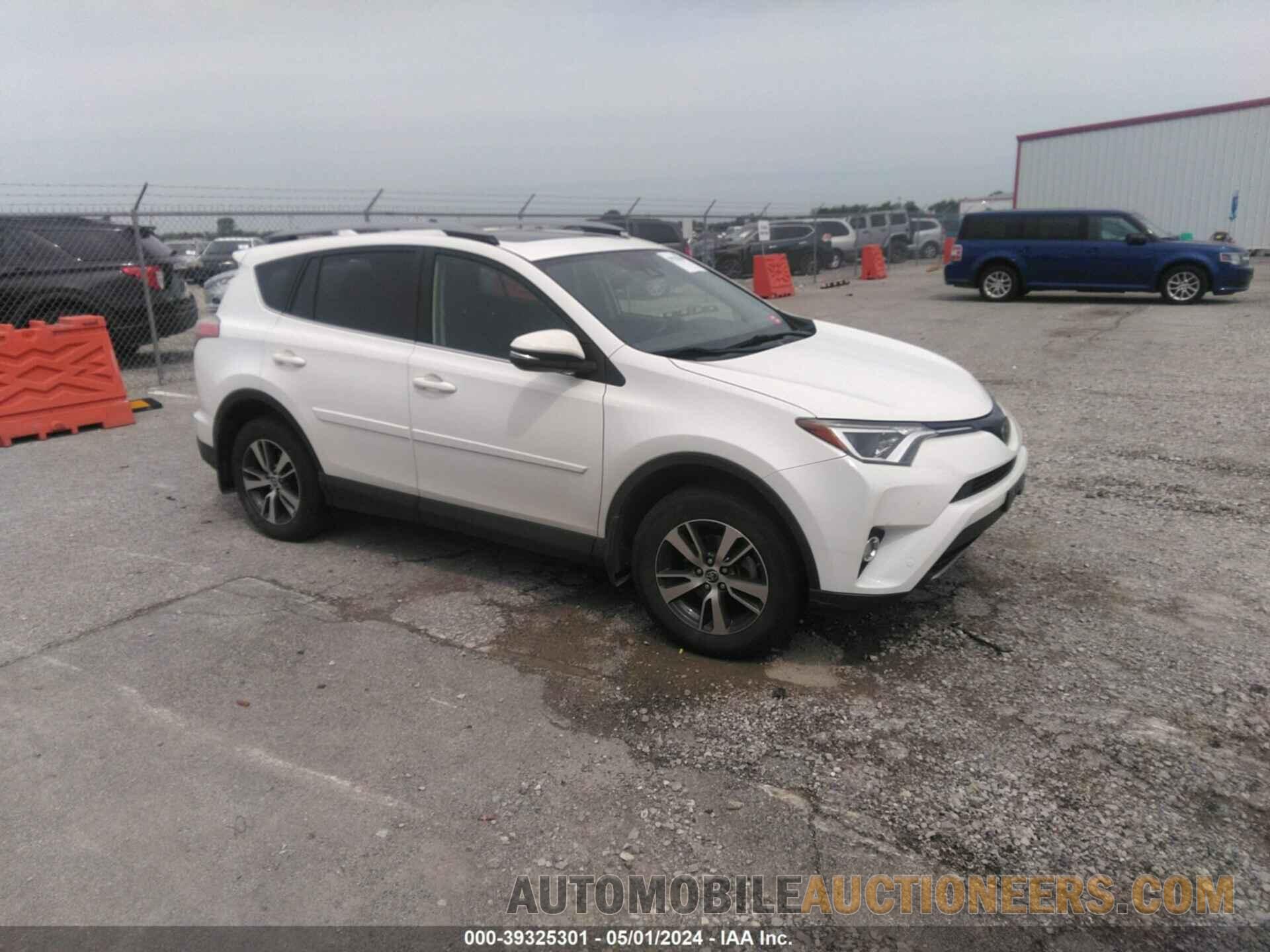 JTMRFREV4HJ112742 TOYOTA RAV4 2017