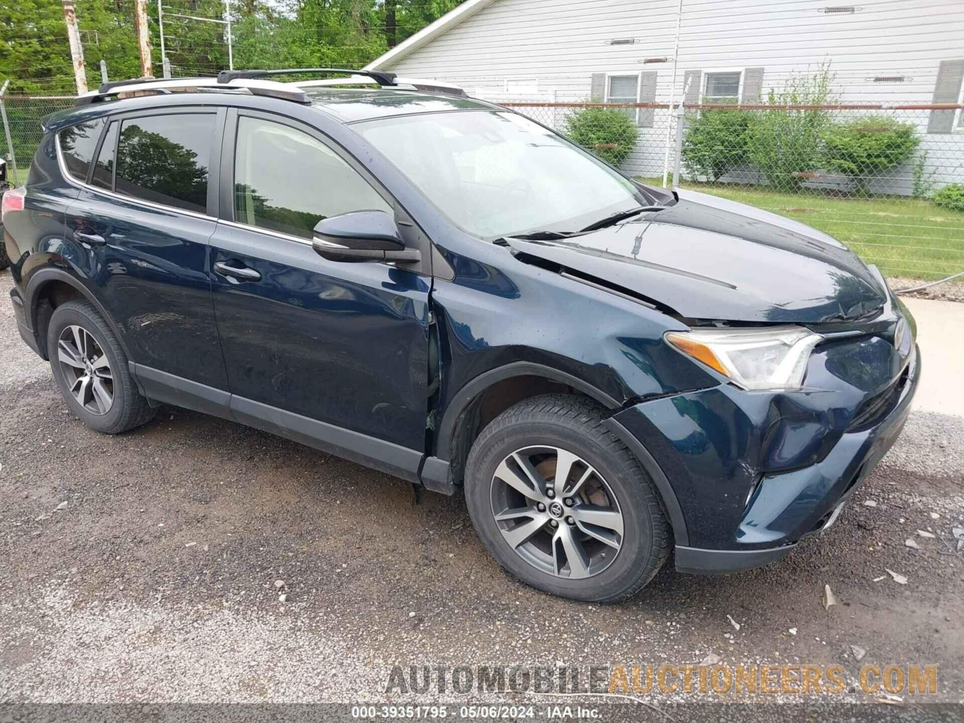 JTMRFREV4HJ126138 TOYOTA RAV4 2017