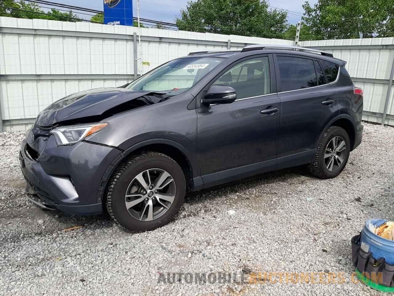 JTMRFREV4HJ126222 TOYOTA RAV4 2017