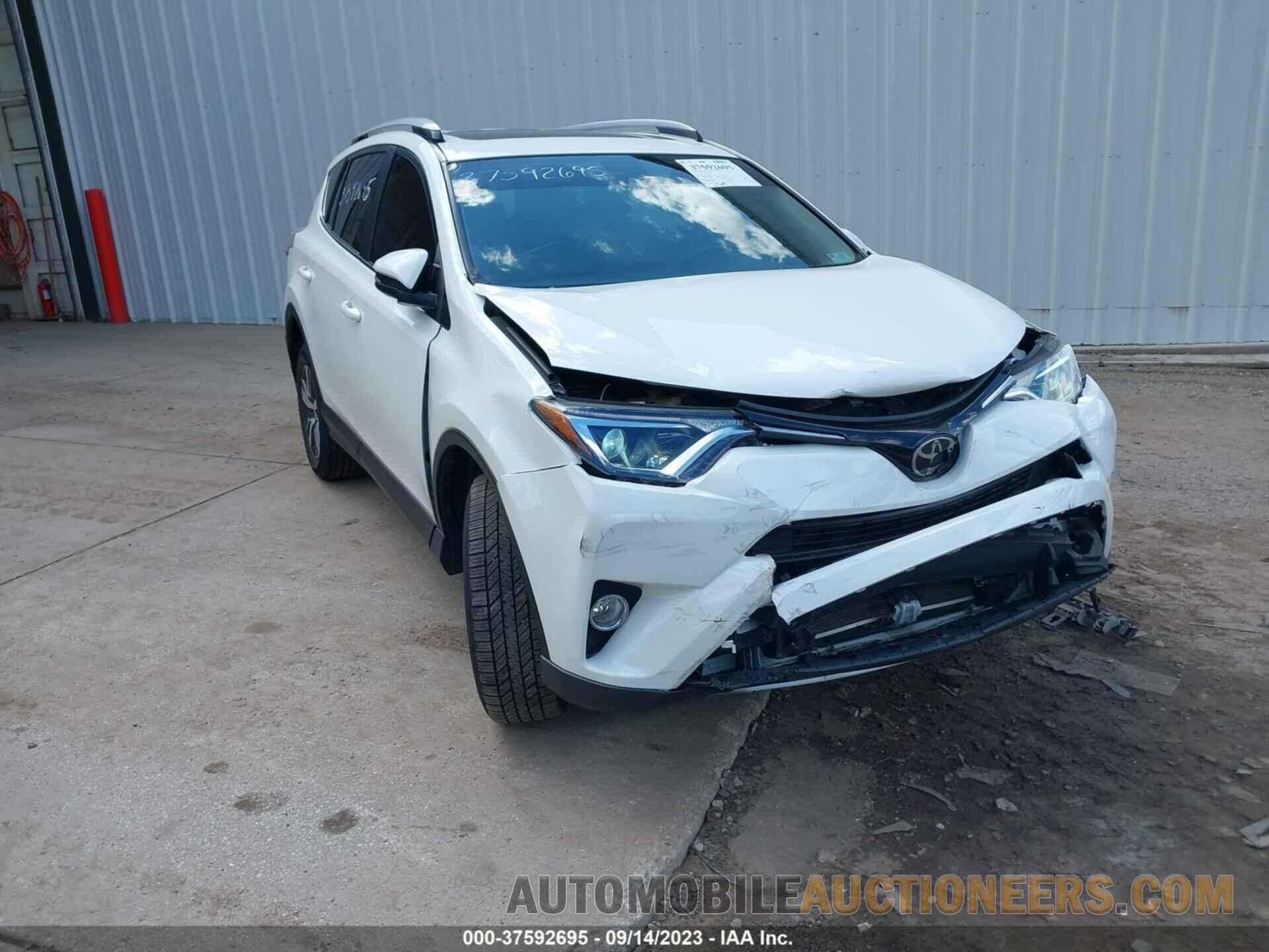 JTMRFREV4HJ134420 TOYOTA RAV4 2017