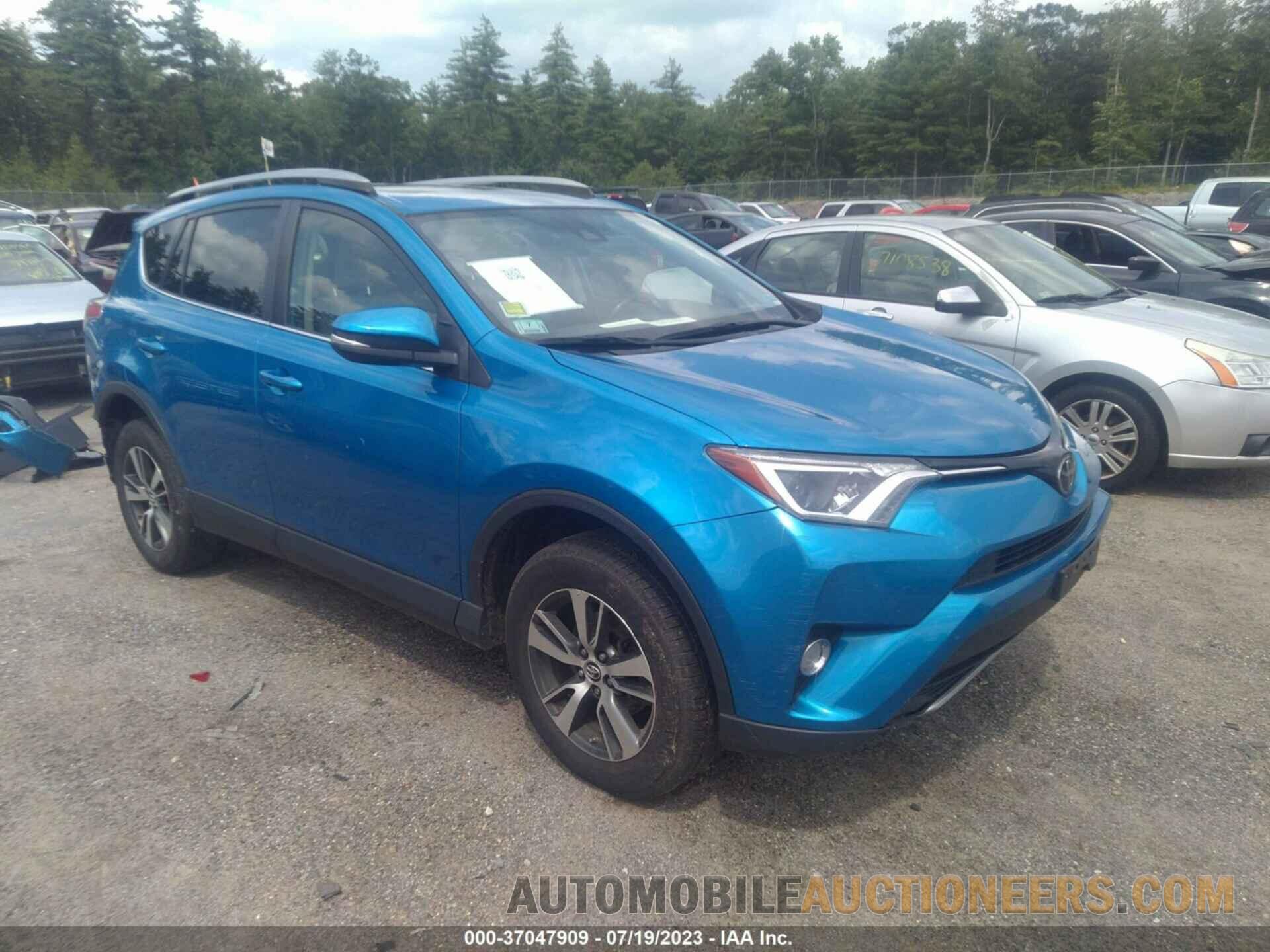 JTMRFREV4HJ135891 TOYOTA RAV4 2017