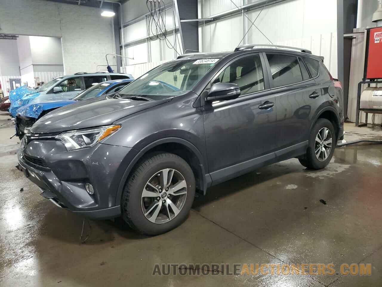 JTMRFREV4HJ173301 TOYOTA RAV4 2017