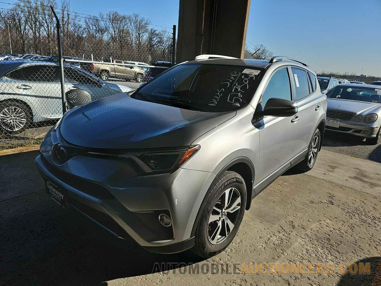 JTMRFREV4JD226616 Toyota RAV4 2018