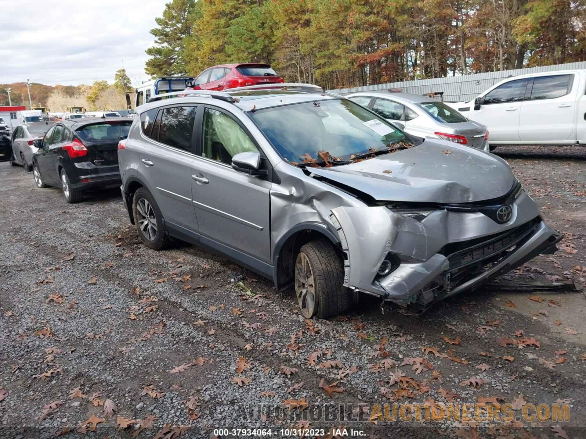 JTMRFREV4JJ227069 TOYOTA RAV4 2018