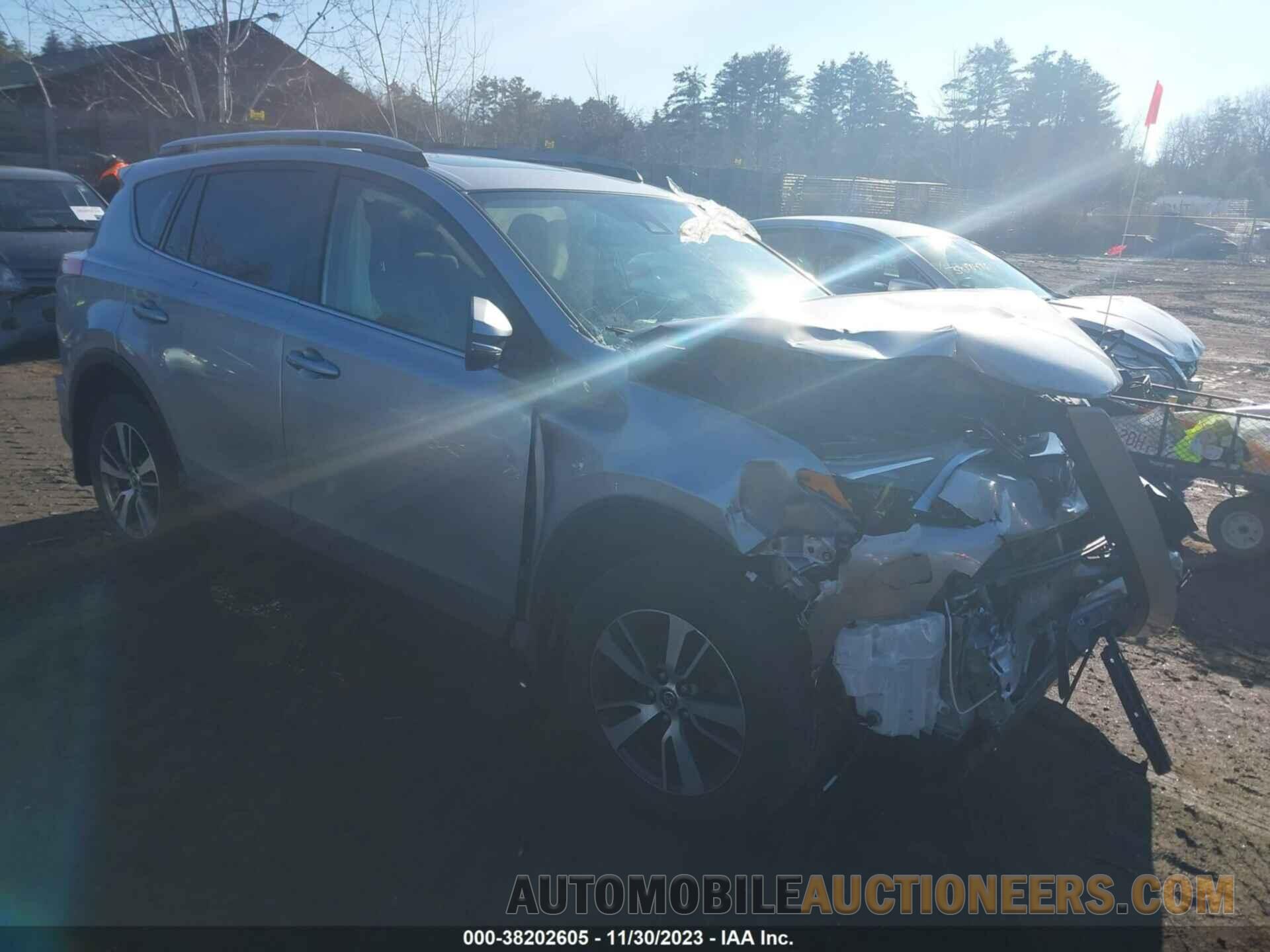 JTMRFREV4JJ255079 TOYOTA RAV4 2018