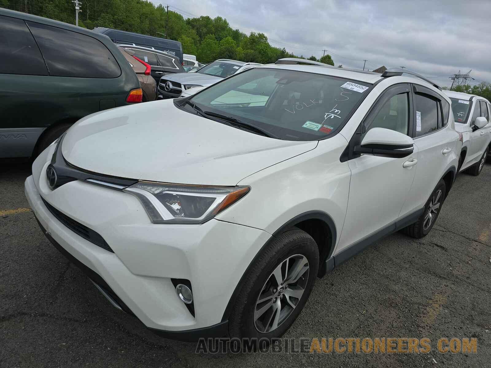 JTMRFREV4JJ720511 Toyota RAV4 2018