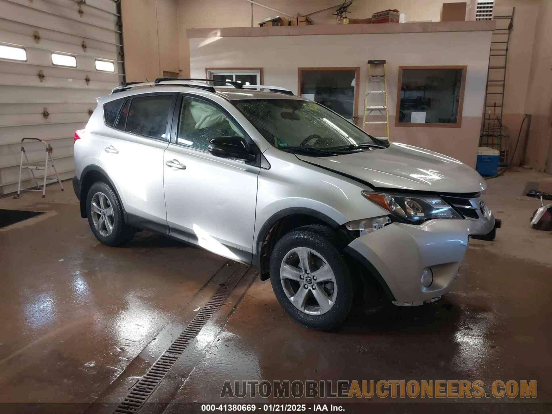 JTMRFREV5FD113250 TOYOTA RAV4 2015