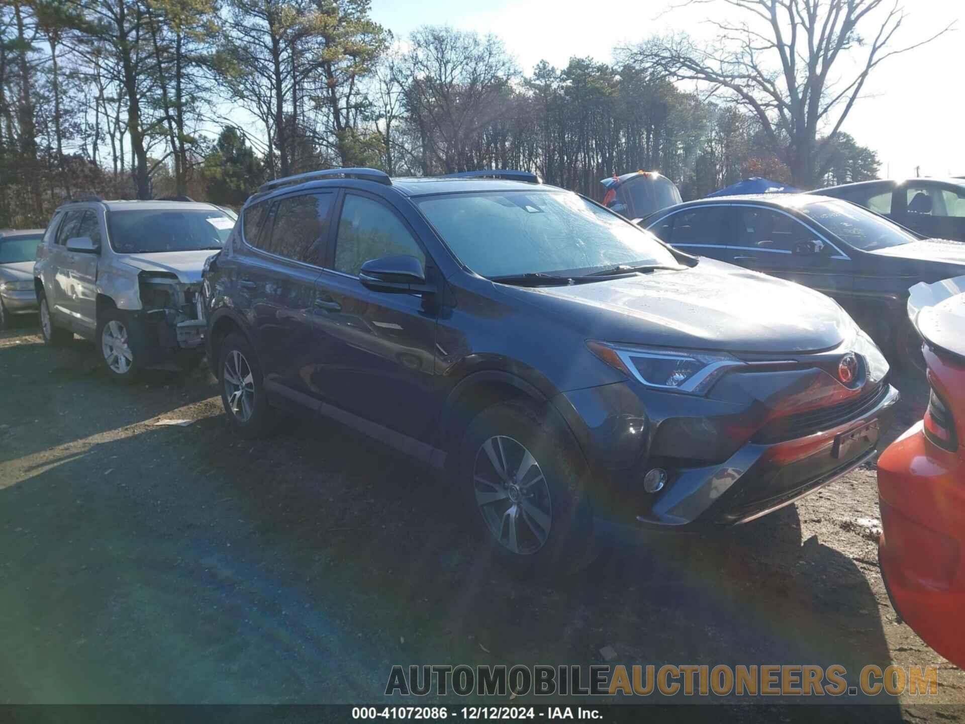 JTMRFREV5HD209432 TOYOTA RAV4 2017