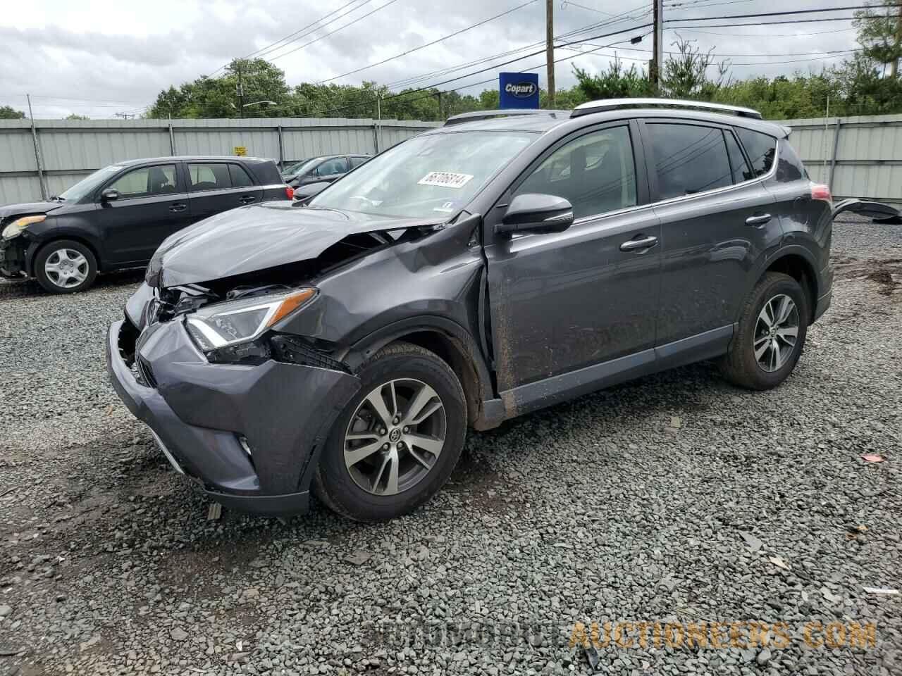 JTMRFREV5HJ105539 TOYOTA RAV4 2017