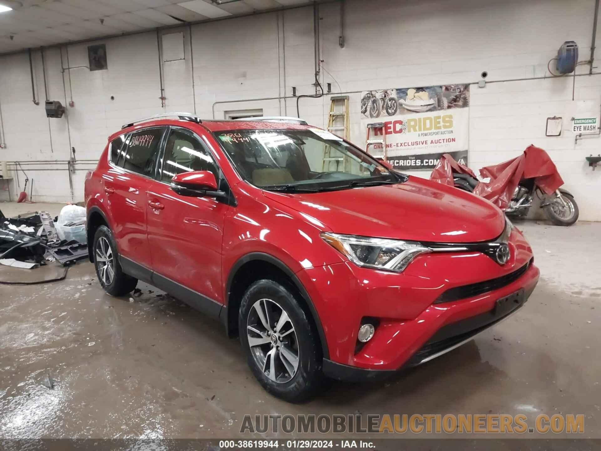 JTMRFREV5HJ111616 TOYOTA RAV4 2017