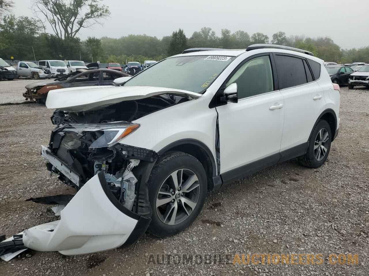 JTMRFREV5HJ112992 TOYOTA RAV4 2017