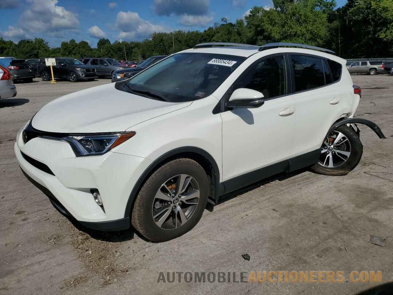 JTMRFREV5HJ132062 TOYOTA RAV4 2017