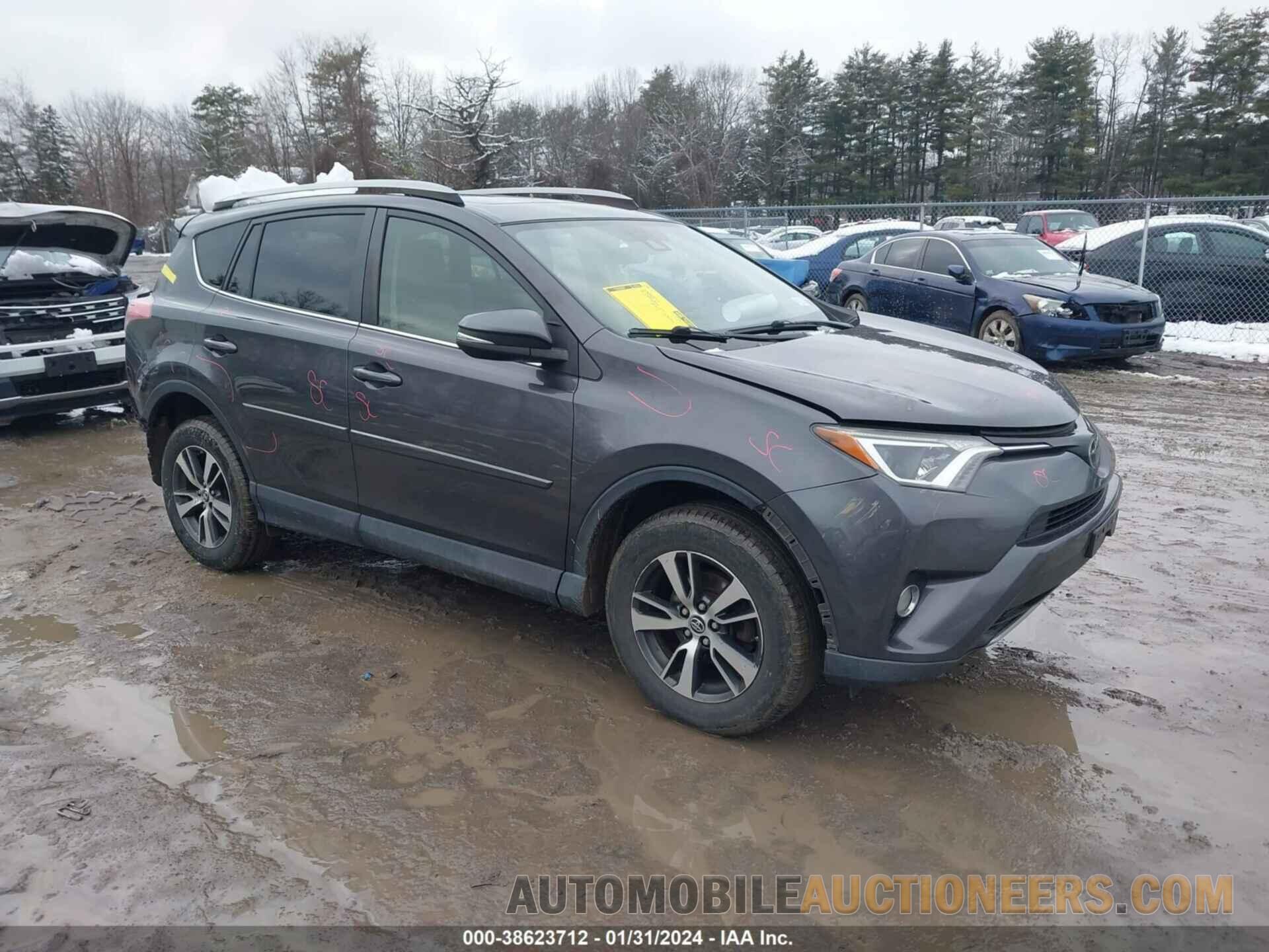 JTMRFREV5HJ137004 TOYOTA RAV4 2017