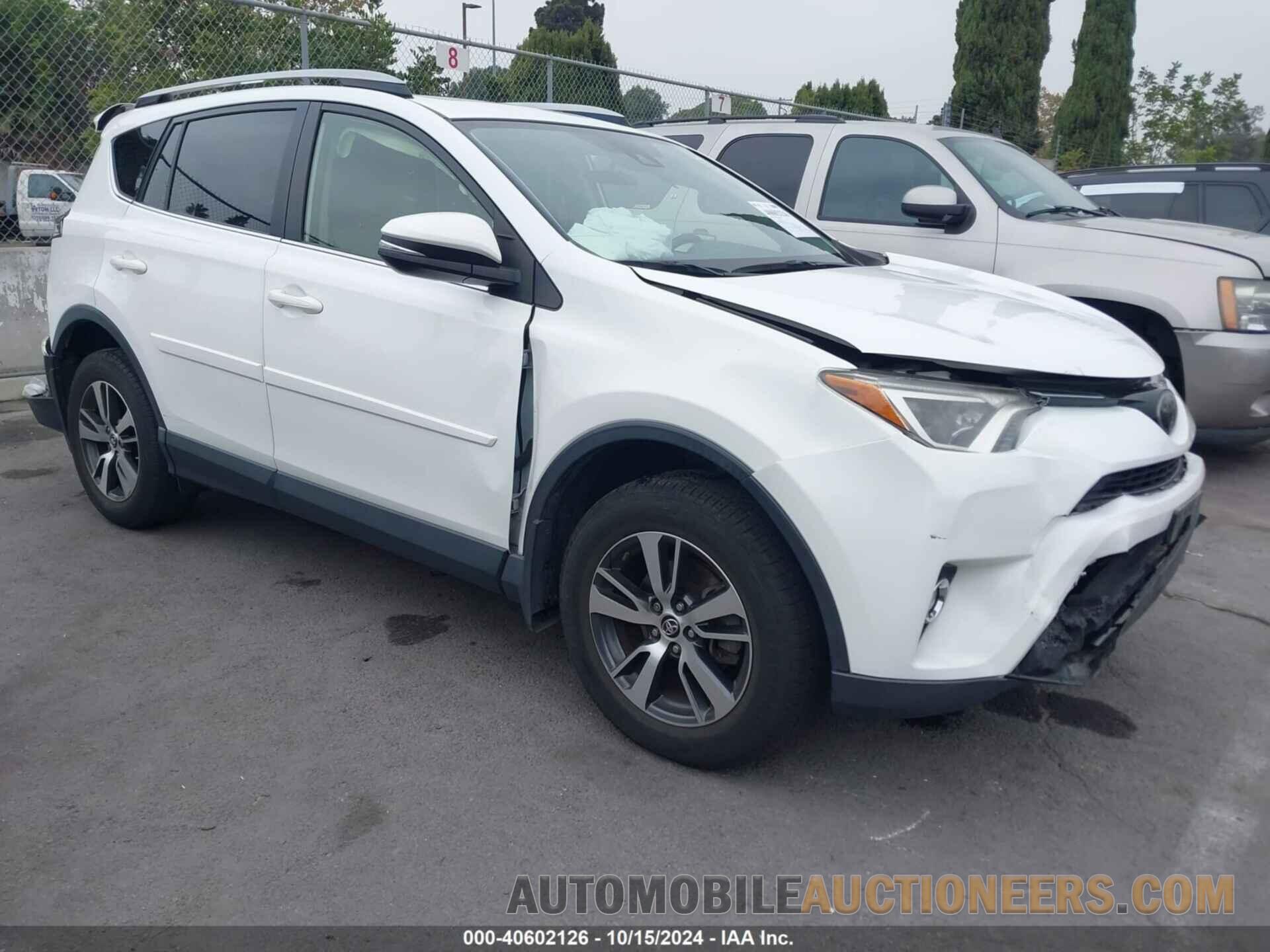 JTMRFREV5HJ163781 TOYOTA RAV4 2017