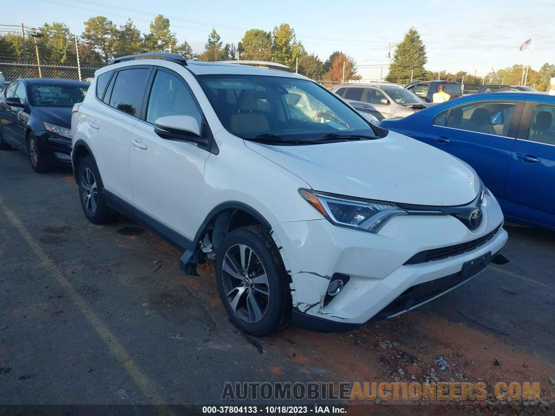 JTMRFREV5HJ165613 TOYOTA RAV4 2017