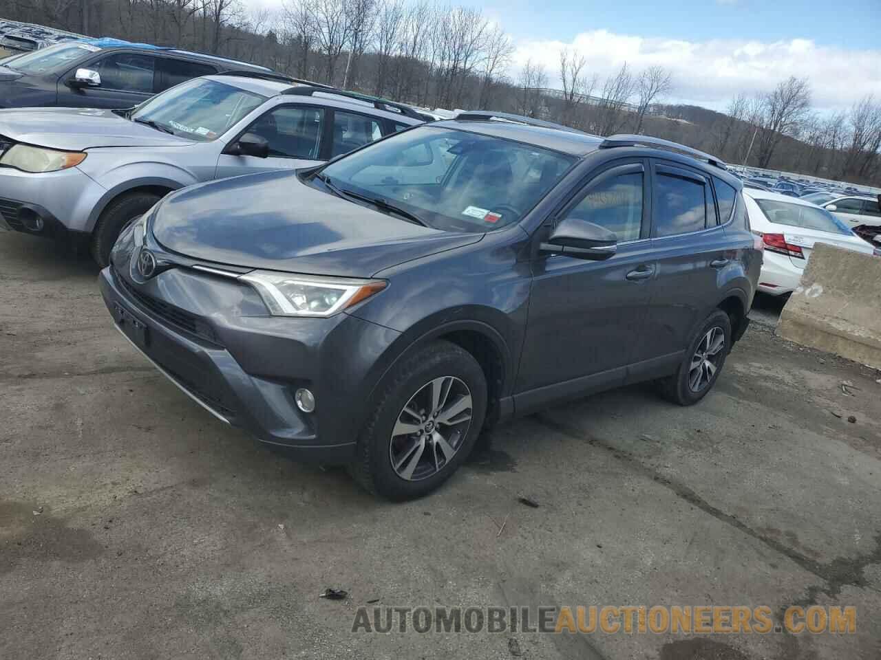 JTMRFREV5HJ708796 TOYOTA RAV4 2017