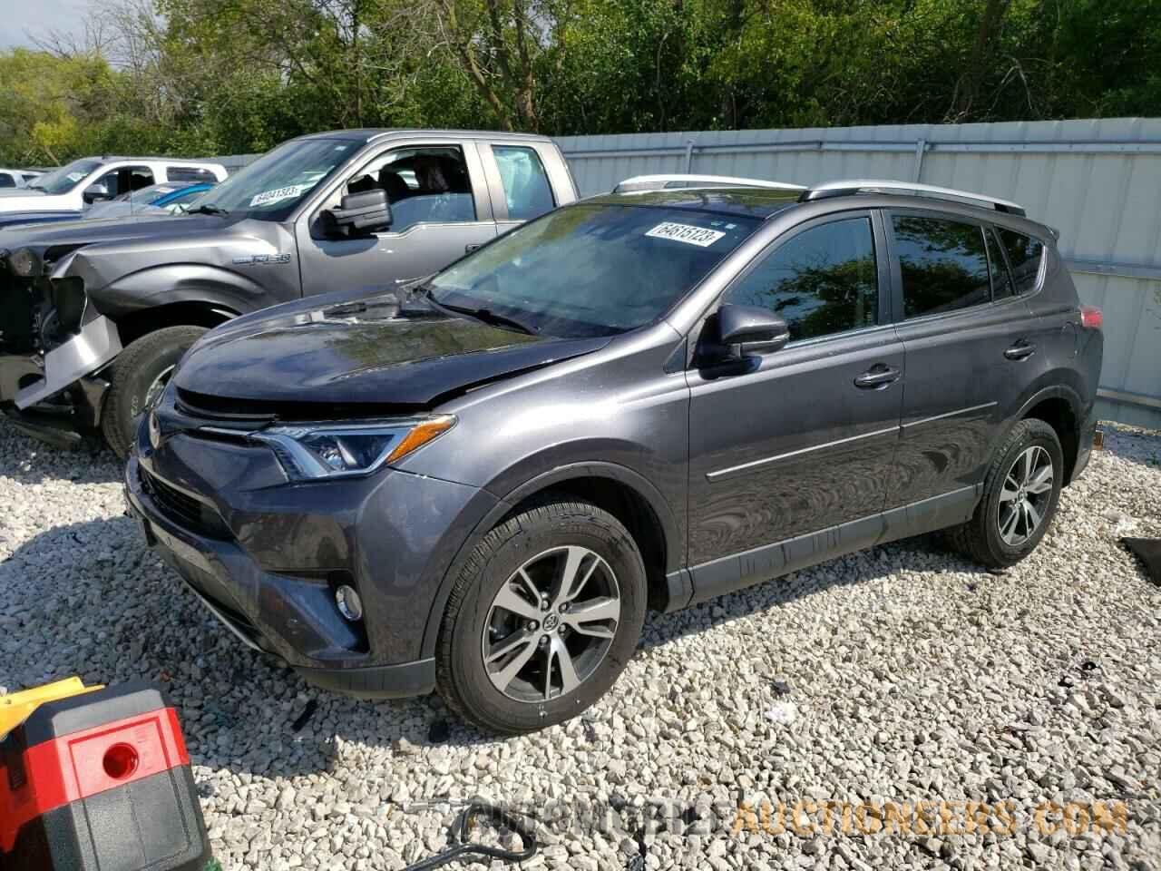 JTMRFREV5JJ727399 TOYOTA RAV4 2018