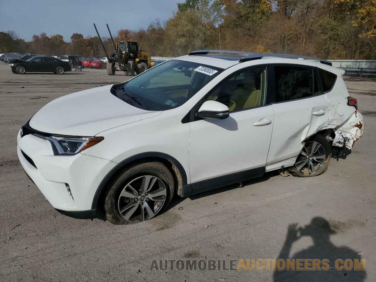 JTMRFREV6GD191800 TOYOTA RAV4 2016