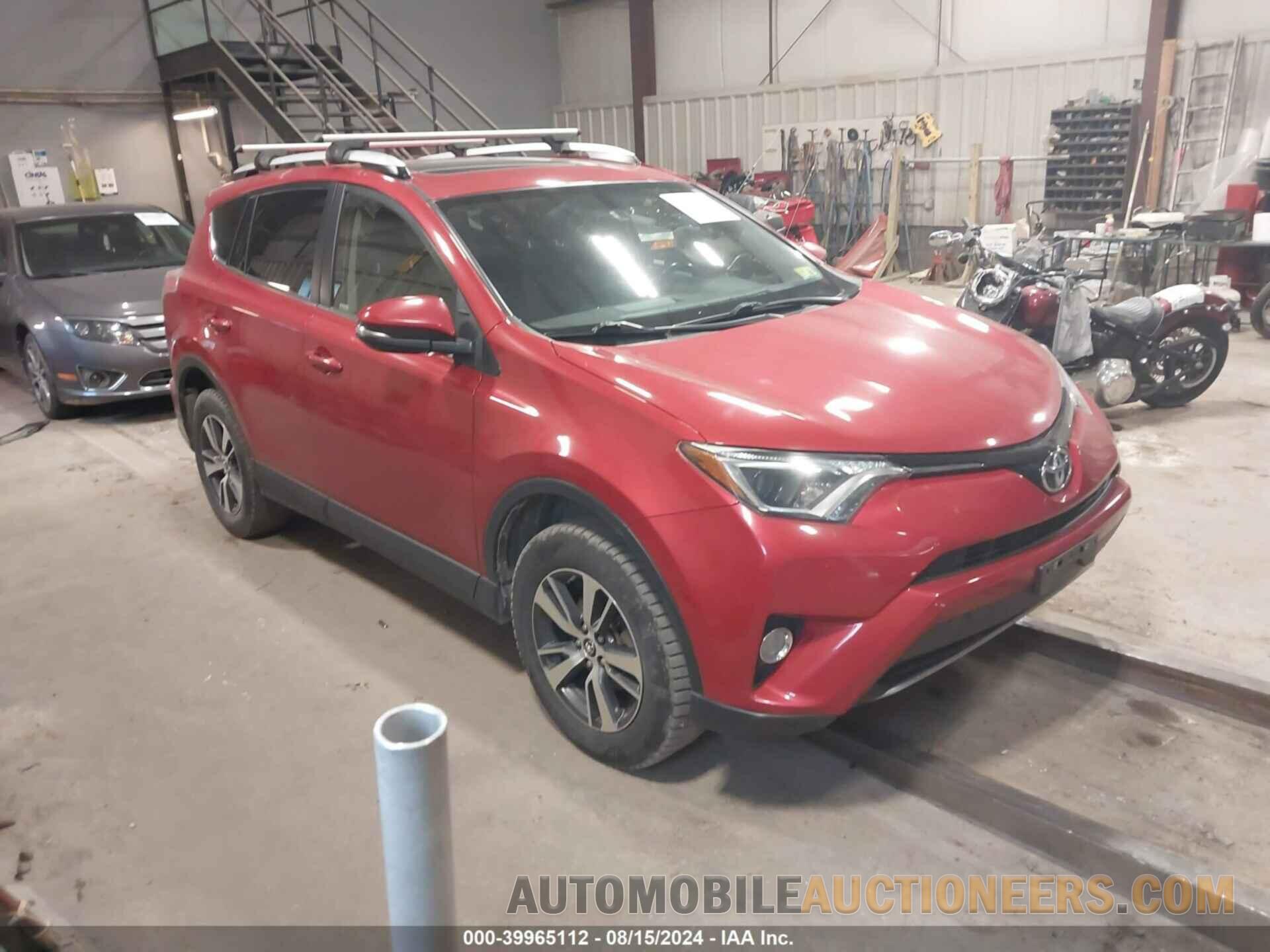 JTMRFREV6GJ097983 TOYOTA RAV4 2016