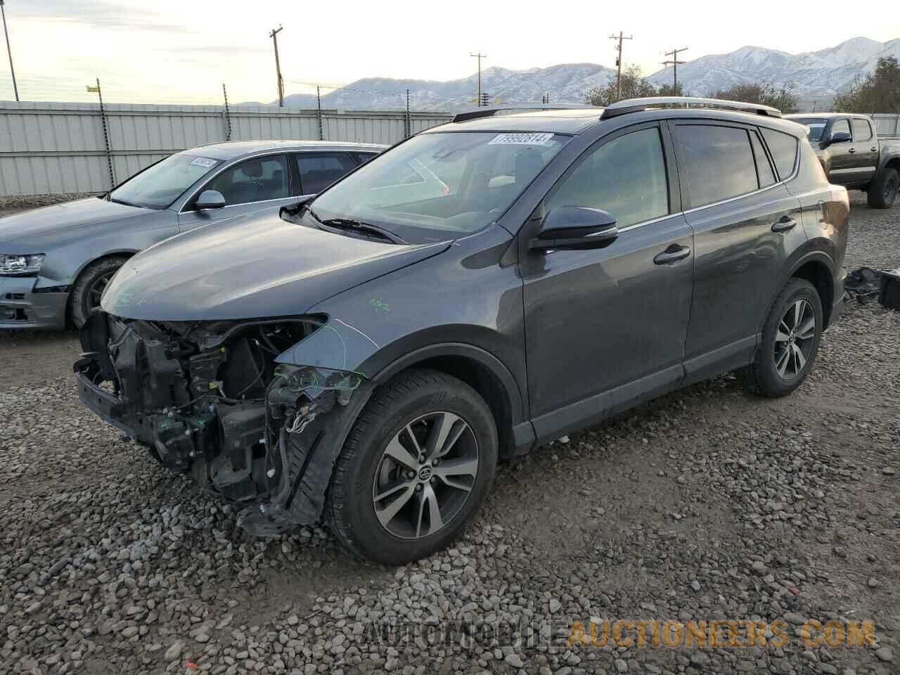 JTMRFREV6HD214994 TOYOTA RAV4 2017