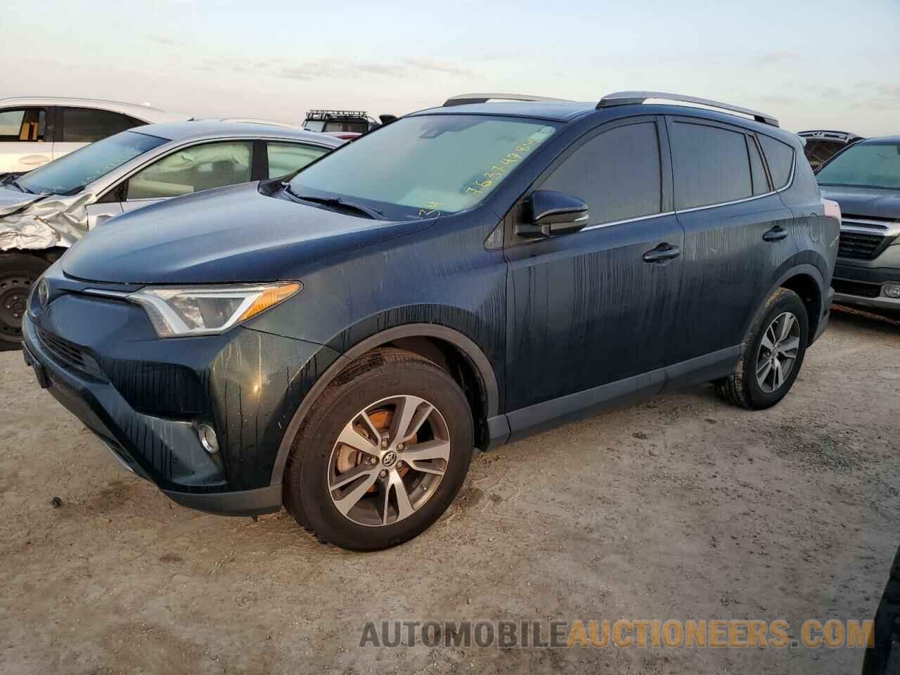 JTMRFREV6HJ127503 TOYOTA RAV4 2017