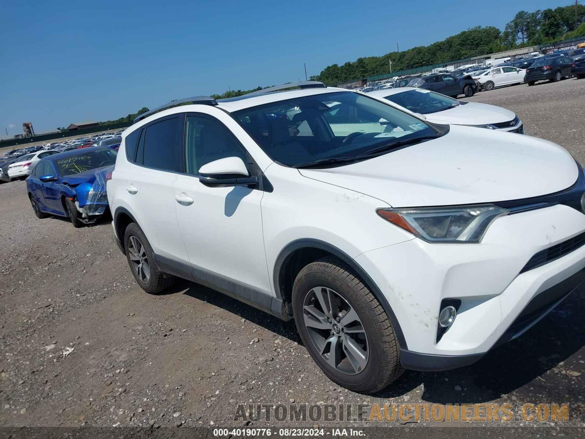 JTMRFREV6HJ131003 TOYOTA RAV4 2017