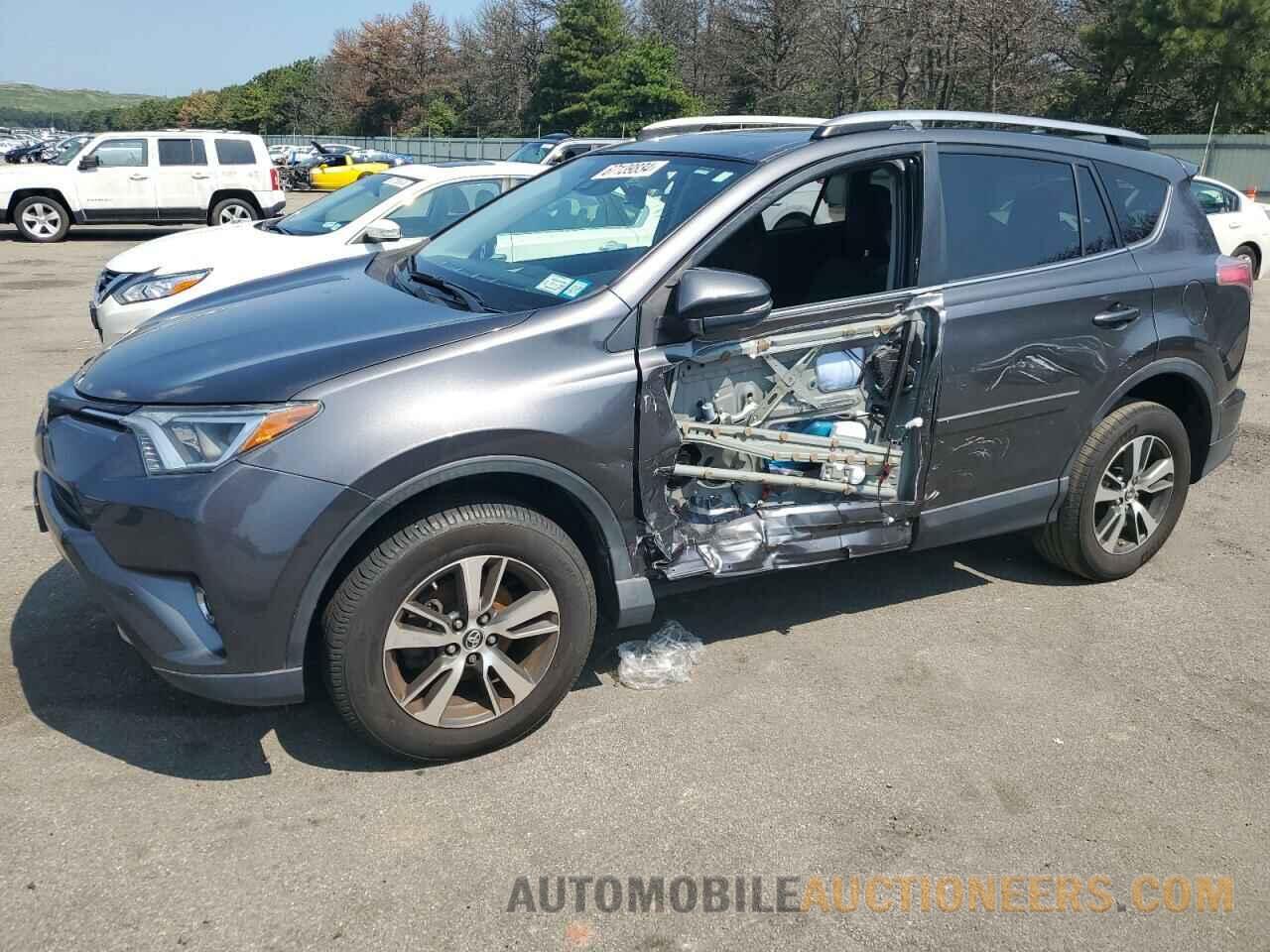 JTMRFREV6HJ163319 TOYOTA RAV4 2017