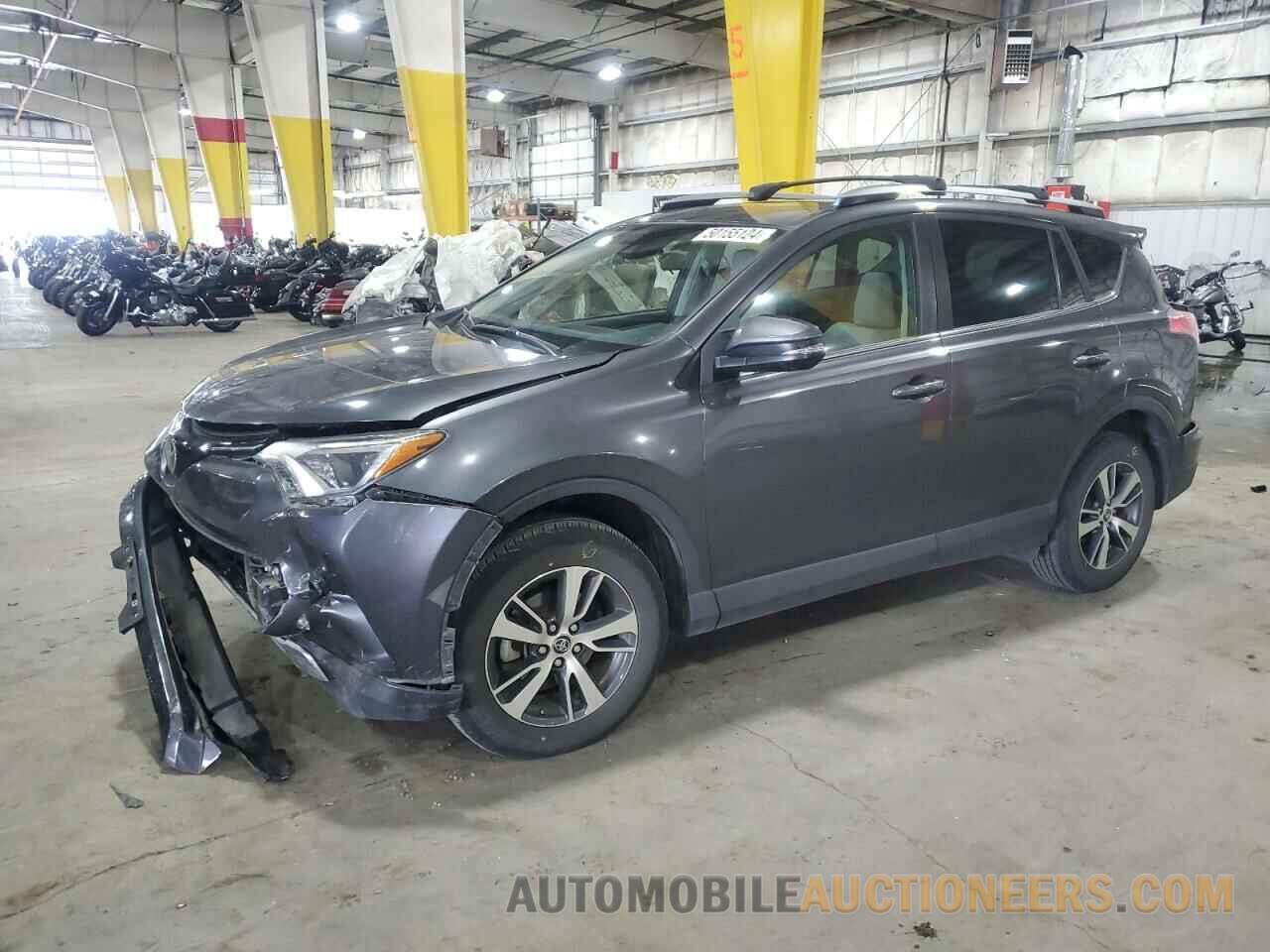 JTMRFREV6HJ164180 TOYOTA RAV4 2017