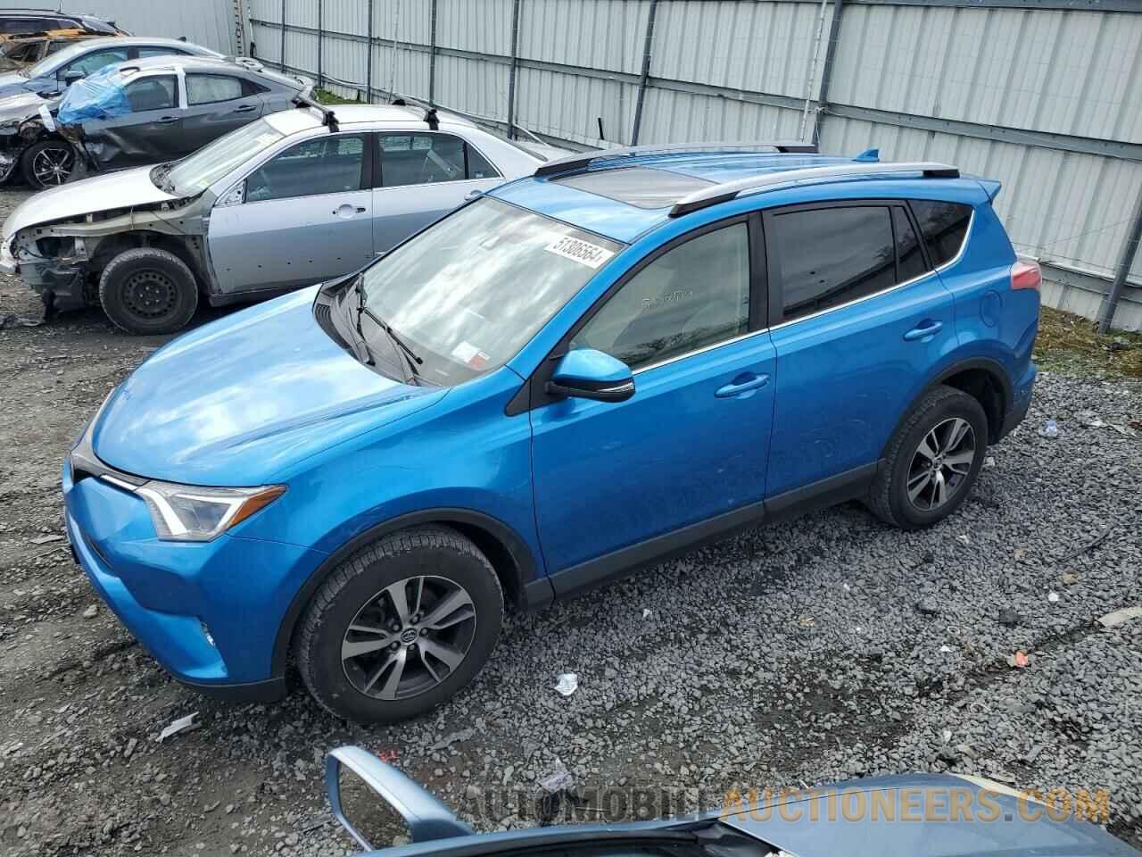 JTMRFREV6HJ700027 TOYOTA RAV4 2017