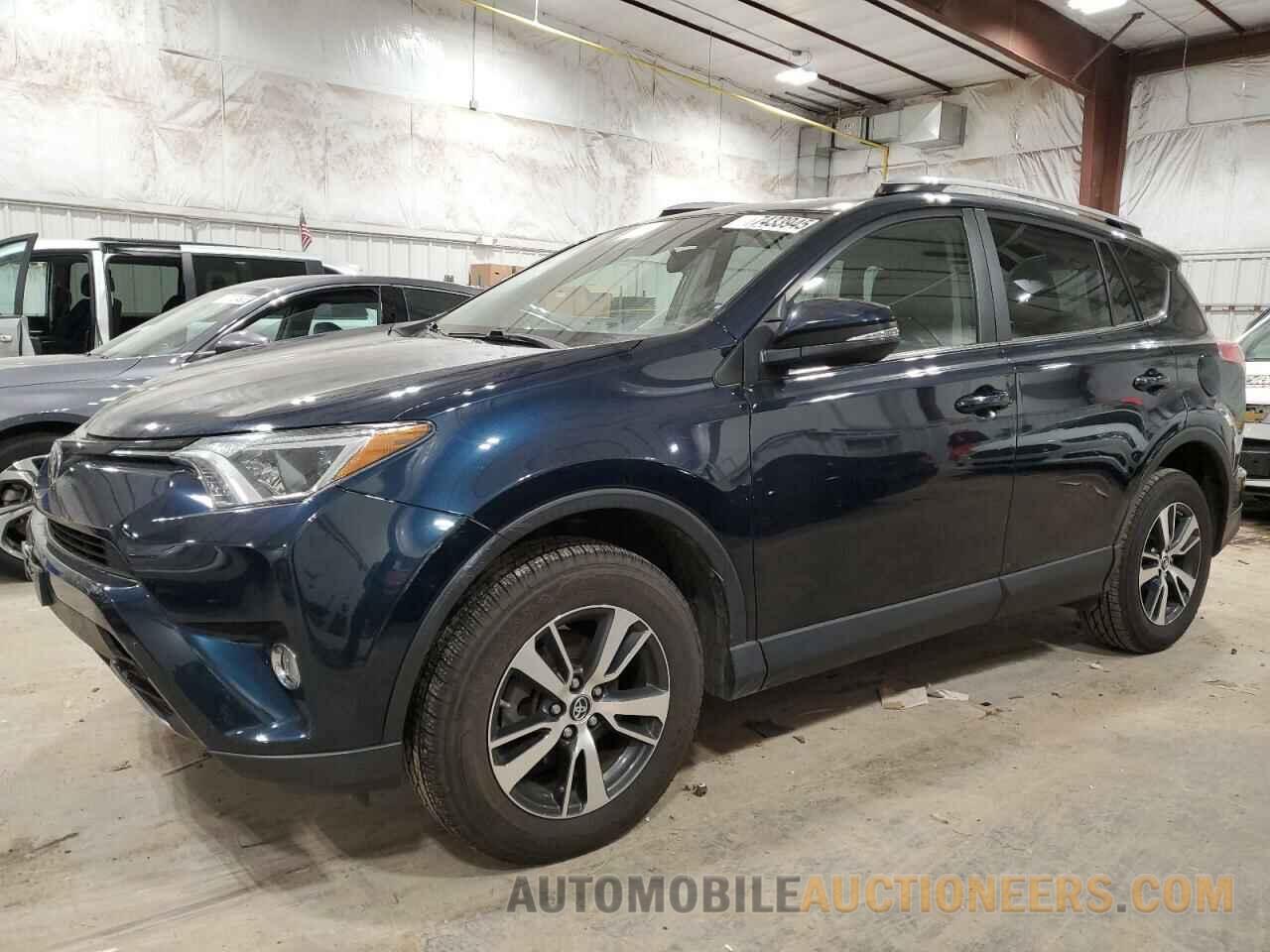 JTMRFREV6HJ701940 TOYOTA RAV4 2017