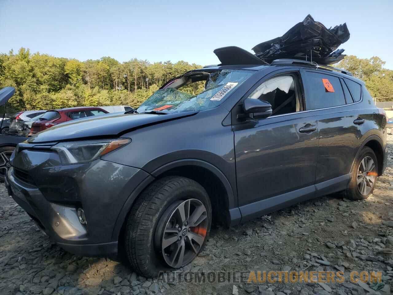 JTMRFREV6JJ197394 TOYOTA RAV4 2018