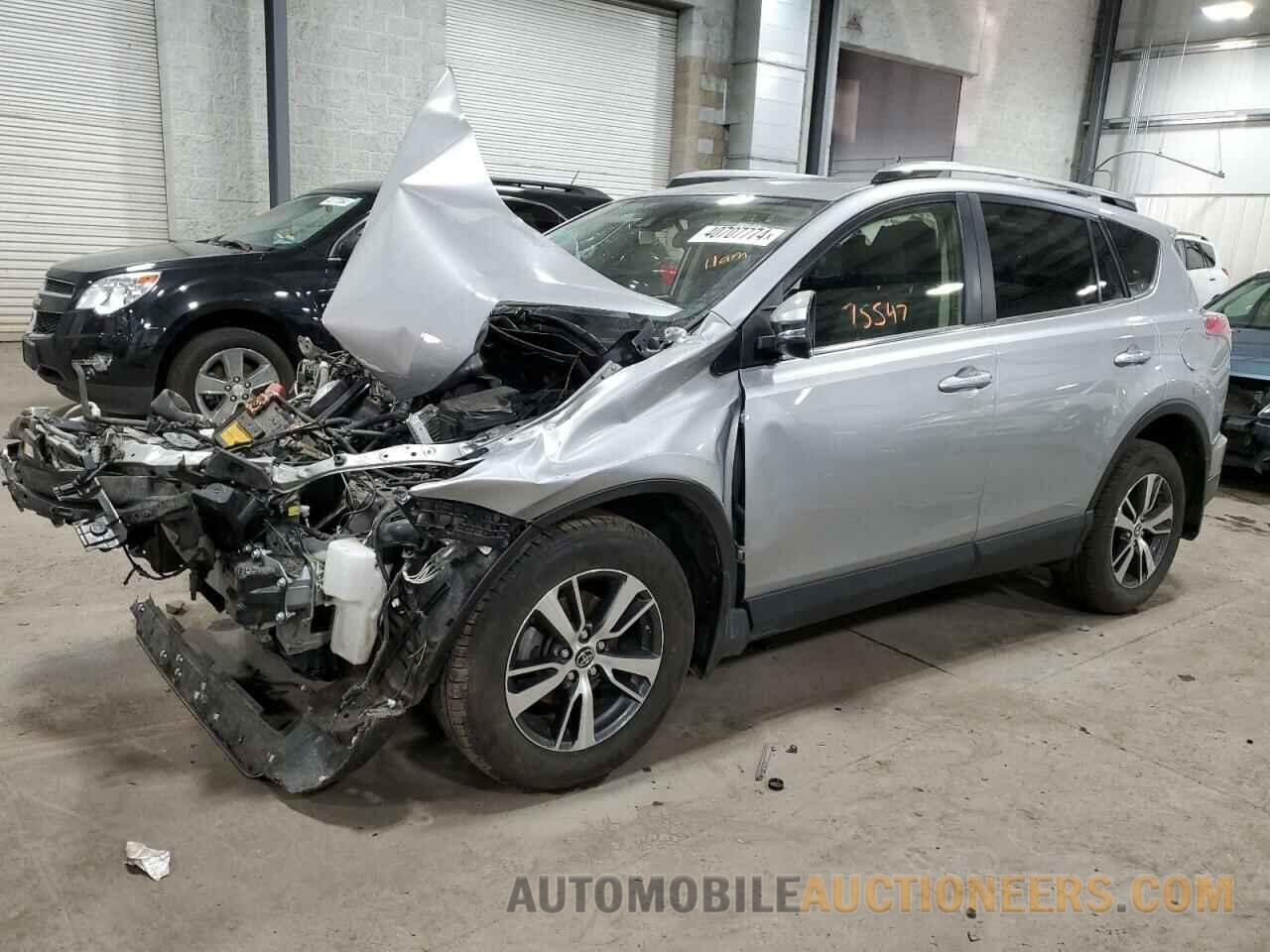 JTMRFREV6JJ213352 TOYOTA RAV4 2018