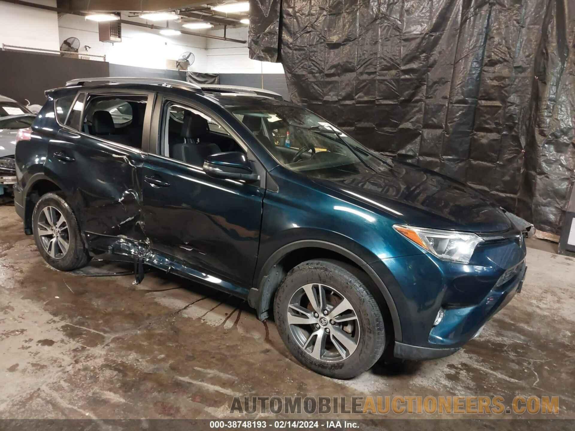 JTMRFREV6JJ724124 TOYOTA RAV4 2018