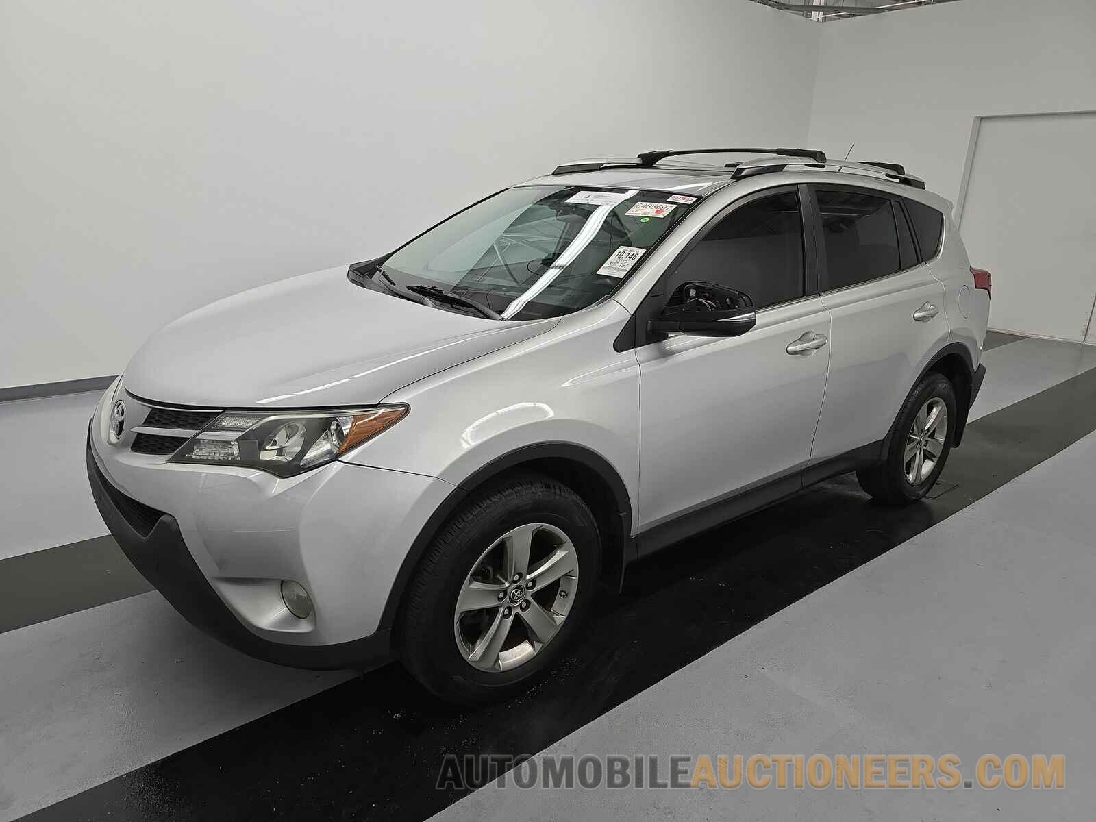 JTMRFREV7FD127019 Toyota RAV4 2015