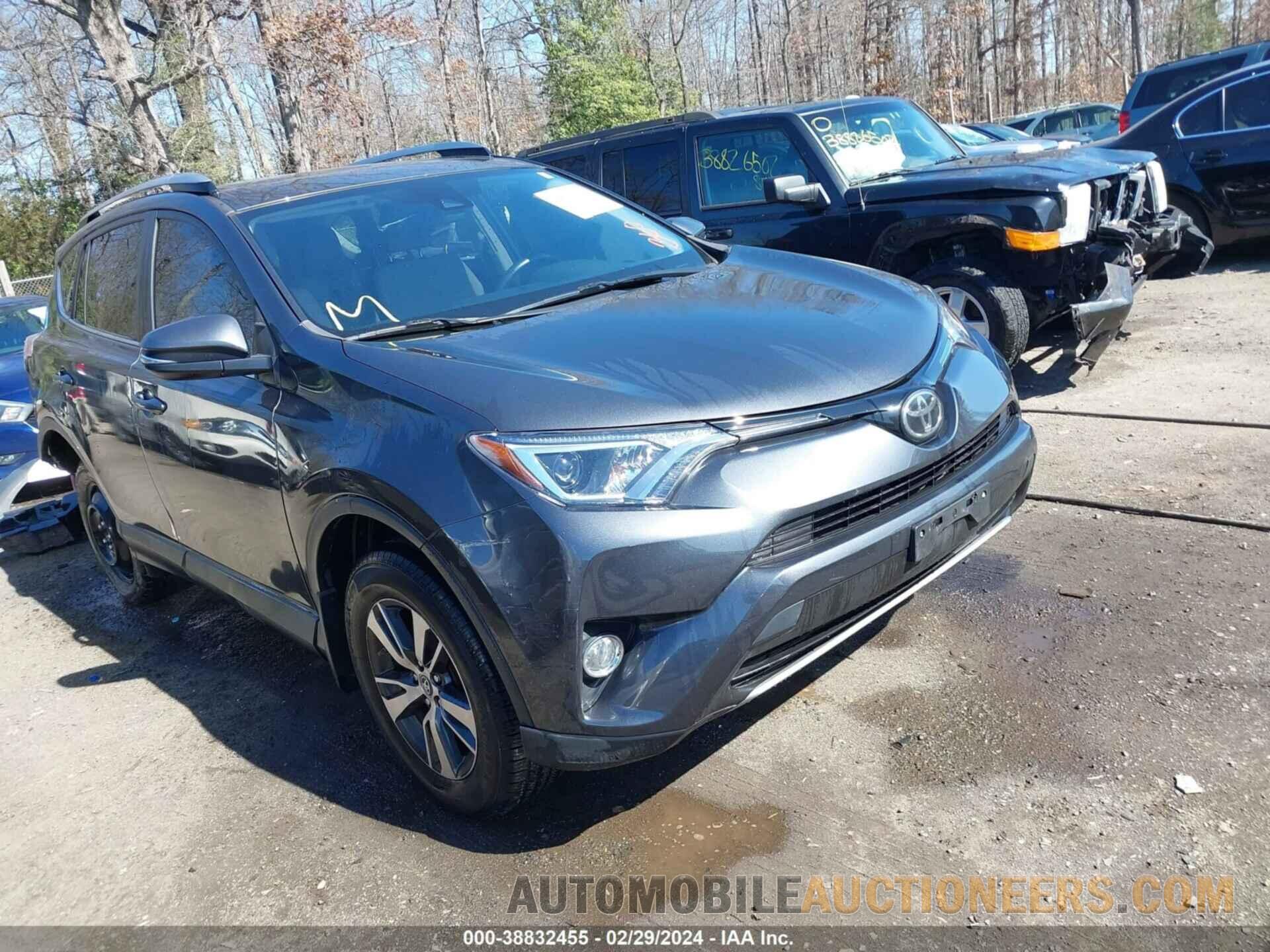 JTMRFREV7HD198854 TOYOTA RAV4 2017