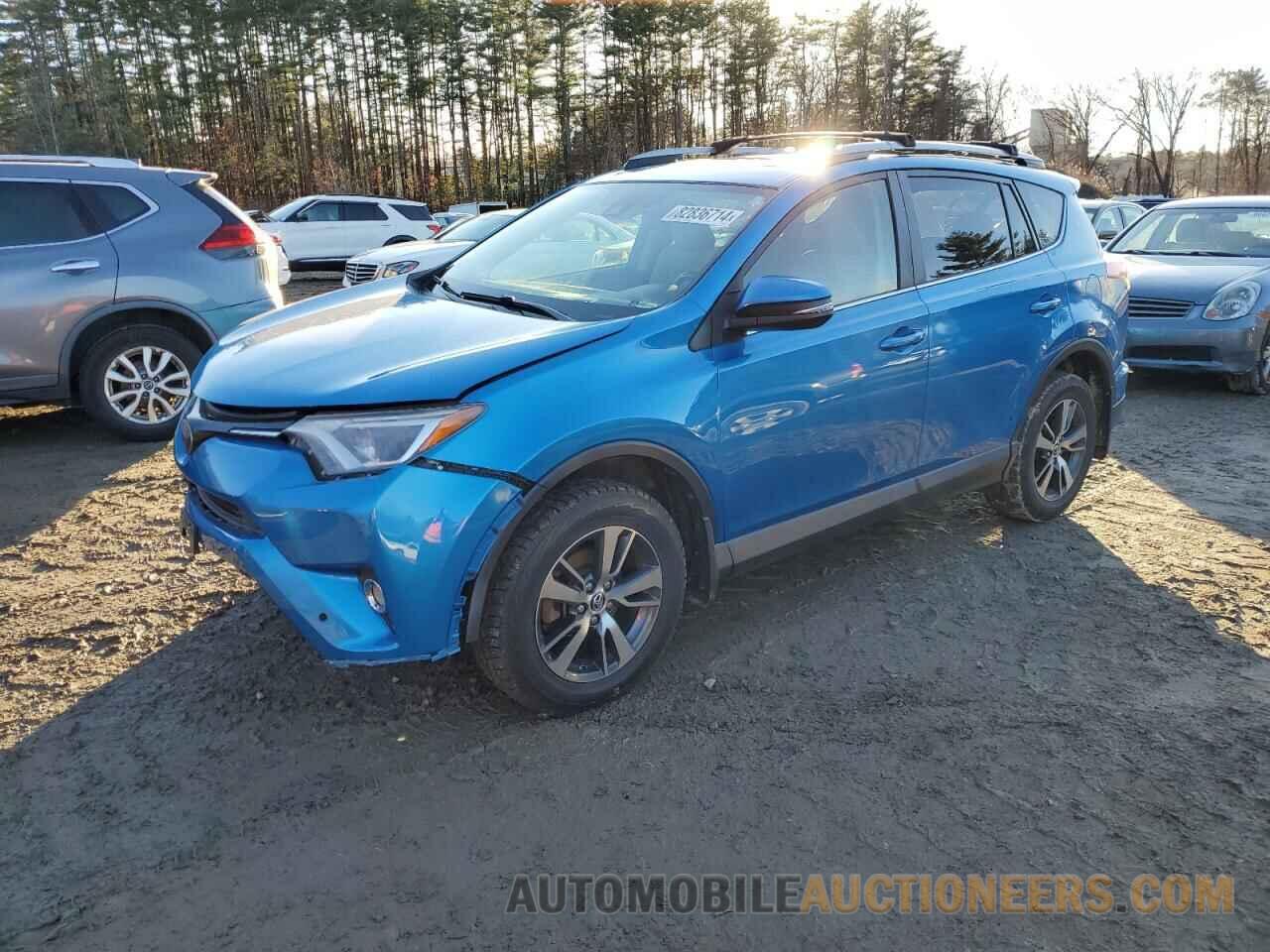 JTMRFREV7HD200053 TOYOTA RAV4 2017