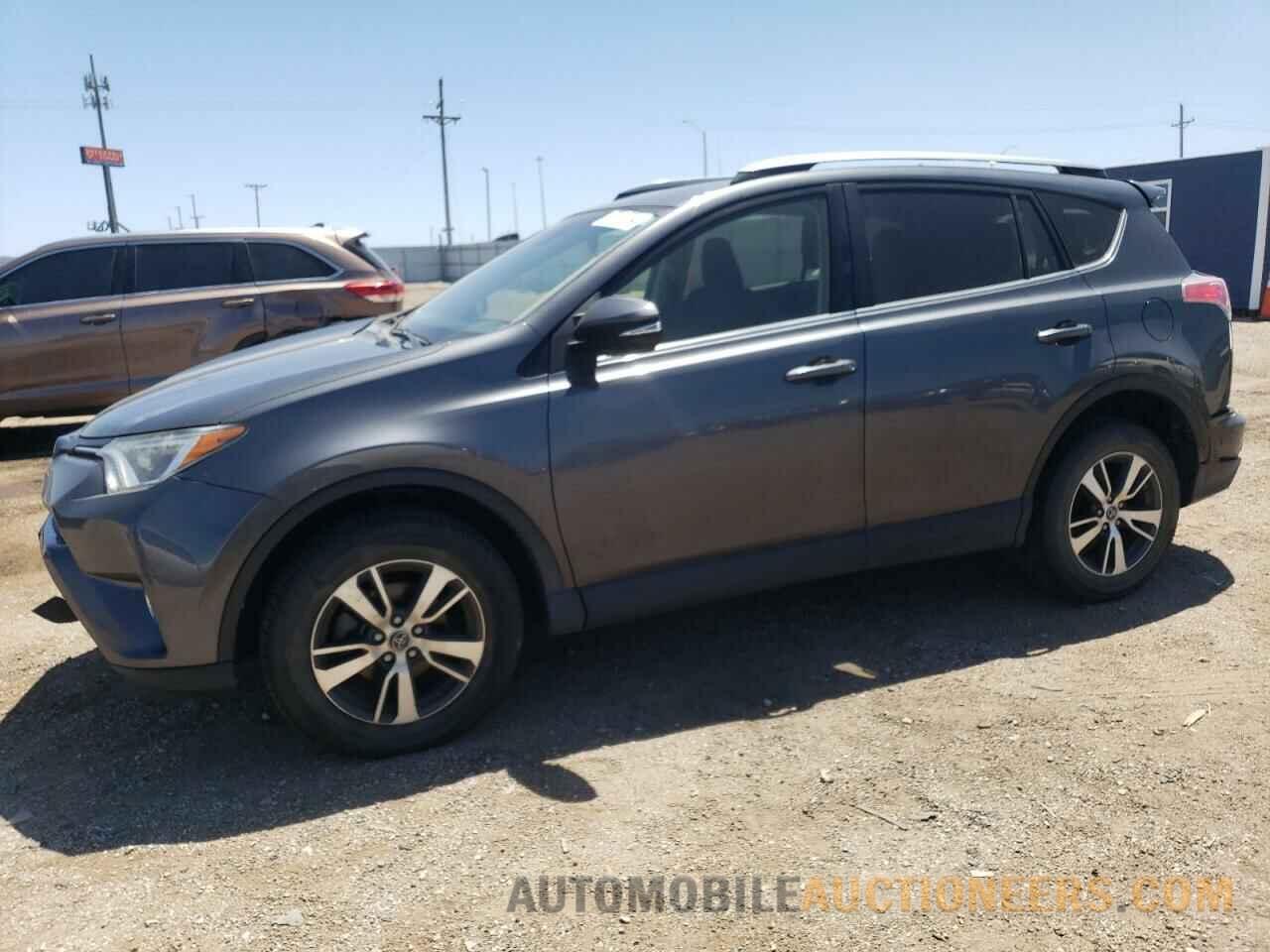 JTMRFREV7HD203437 TOYOTA RAV4 2017