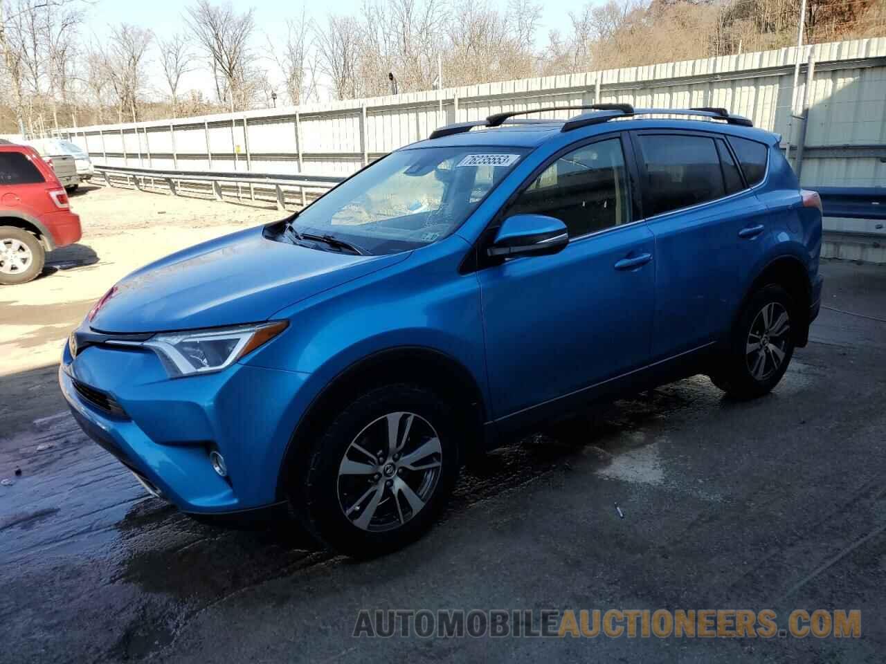 JTMRFREV7HD216334 TOYOTA RAV4 2017