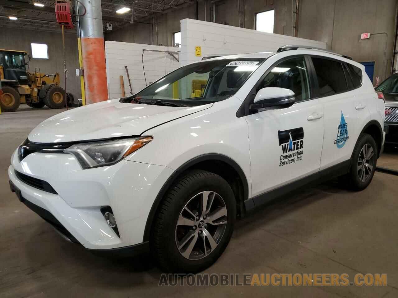 JTMRFREV7HJ113996 TOYOTA RAV4 2017