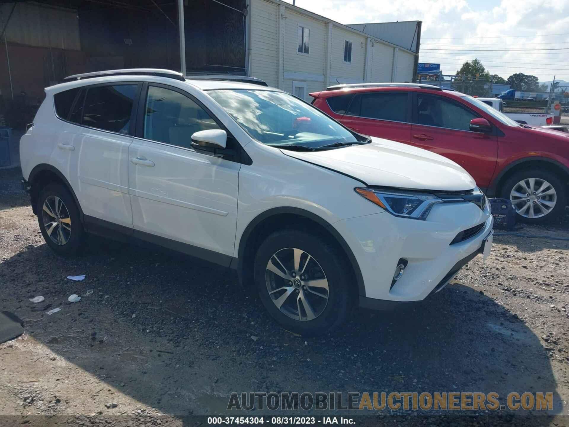 JTMRFREV7HJ114890 TOYOTA RAV4 2017