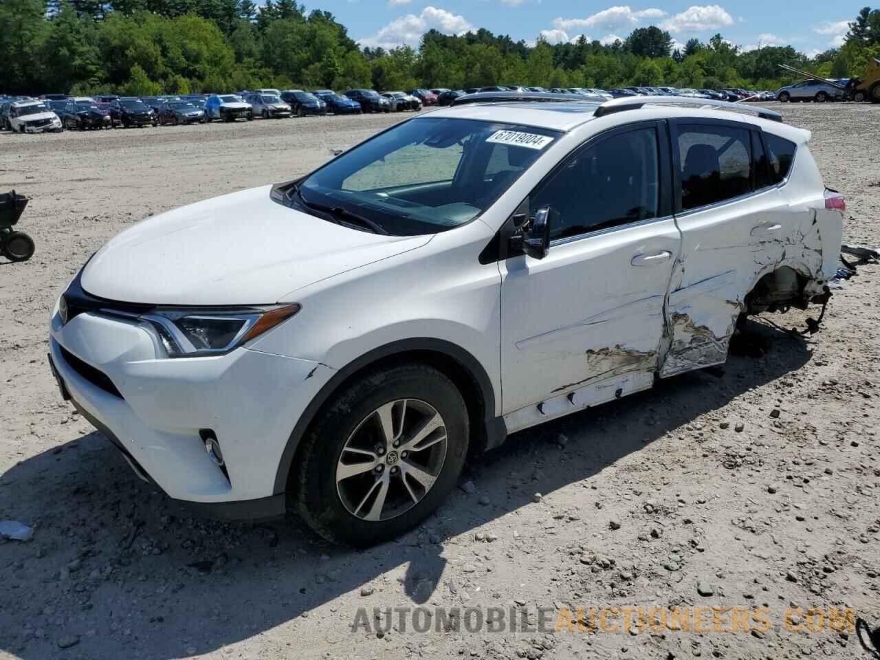 JTMRFREV7HJ115411 TOYOTA RAV4 2017