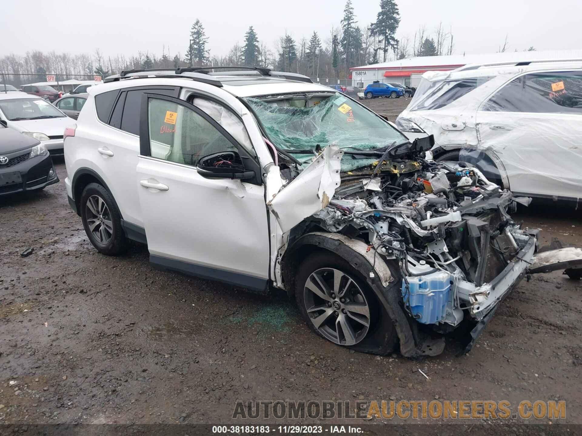 JTMRFREV7HJ119054 TOYOTA RAV4 2017