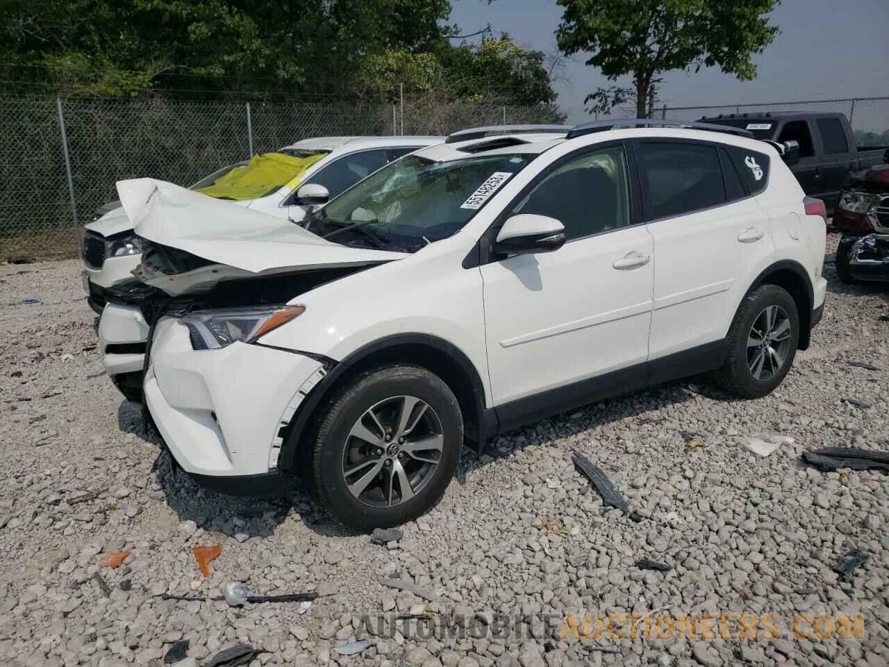 JTMRFREV7HJ165807 TOYOTA RAV4 2017