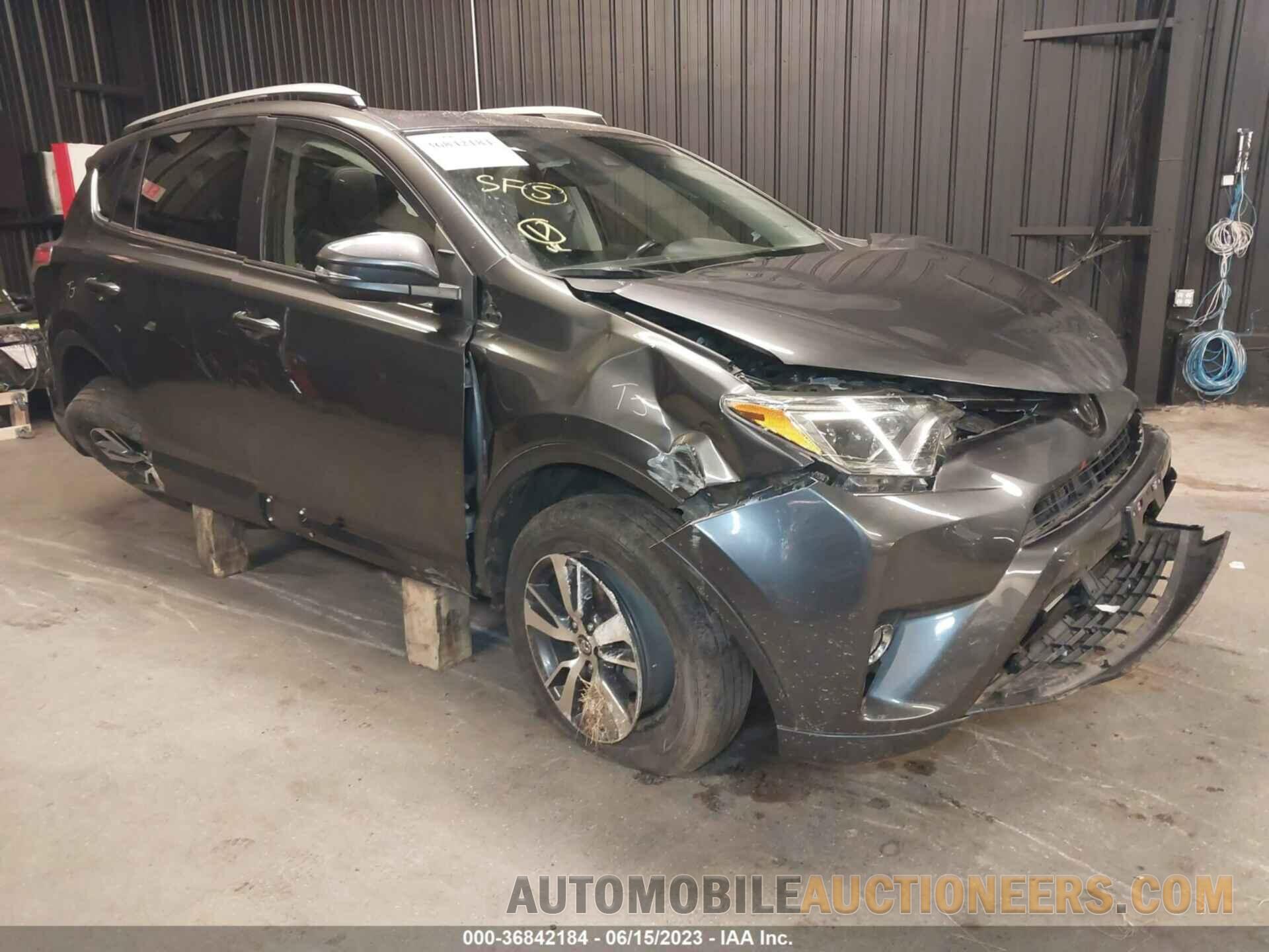 JTMRFREV7HJ169839 TOYOTA RAV4 2017