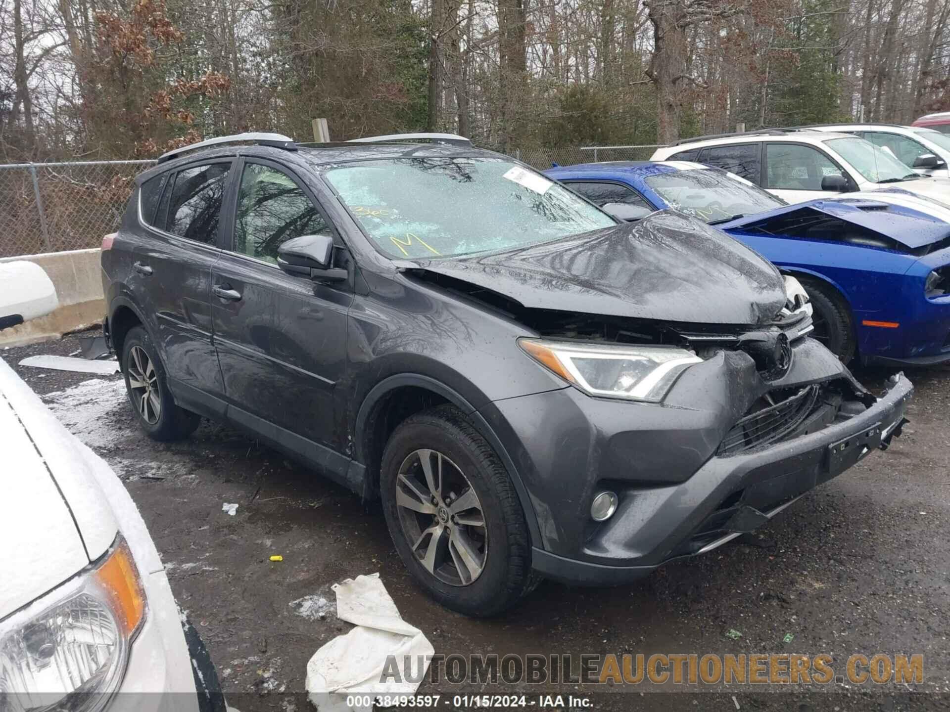 JTMRFREV7HJ701543 TOYOTA RAV4 2017