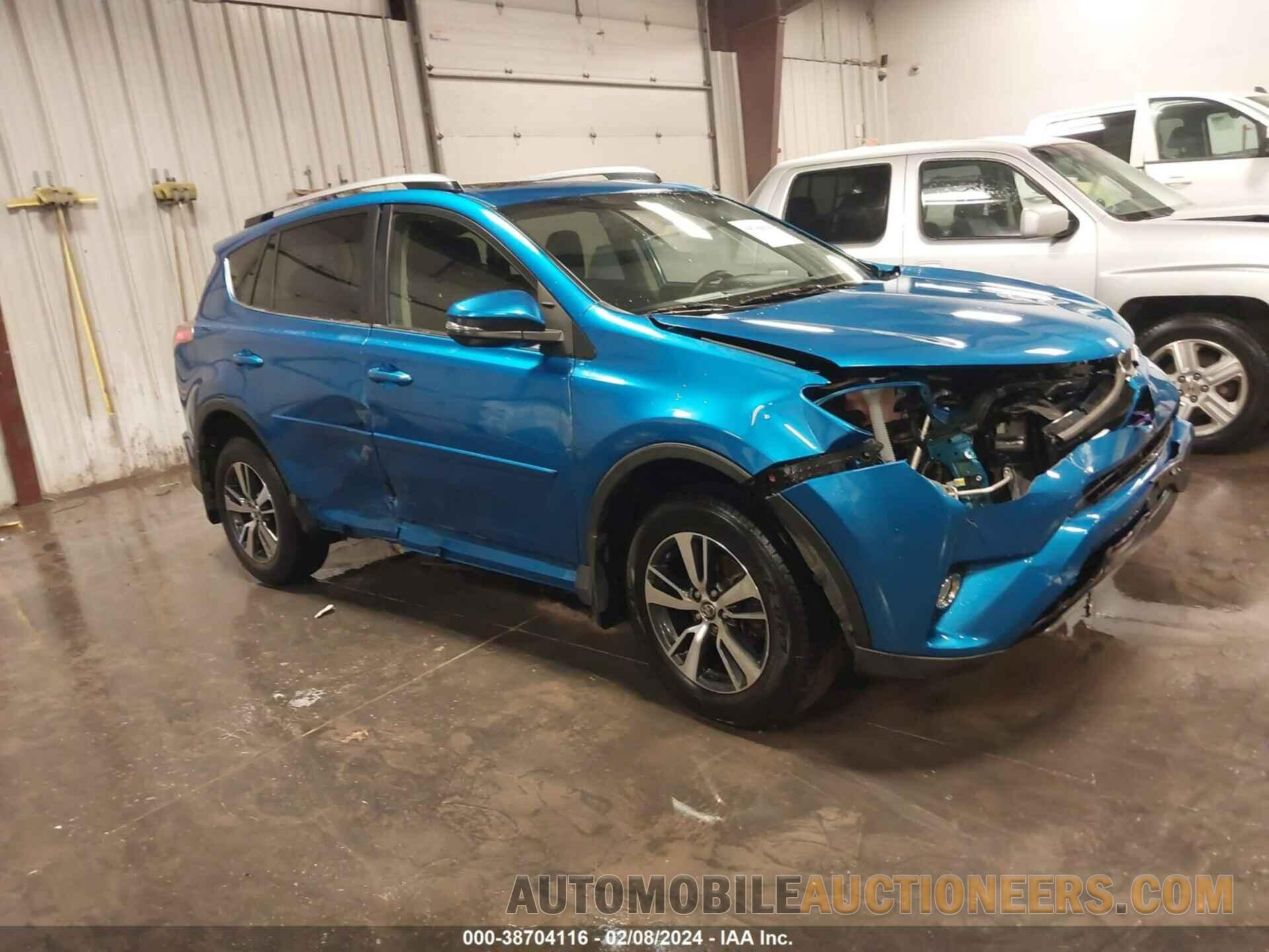 JTMRFREV7HJ703745 TOYOTA RAV4 2017